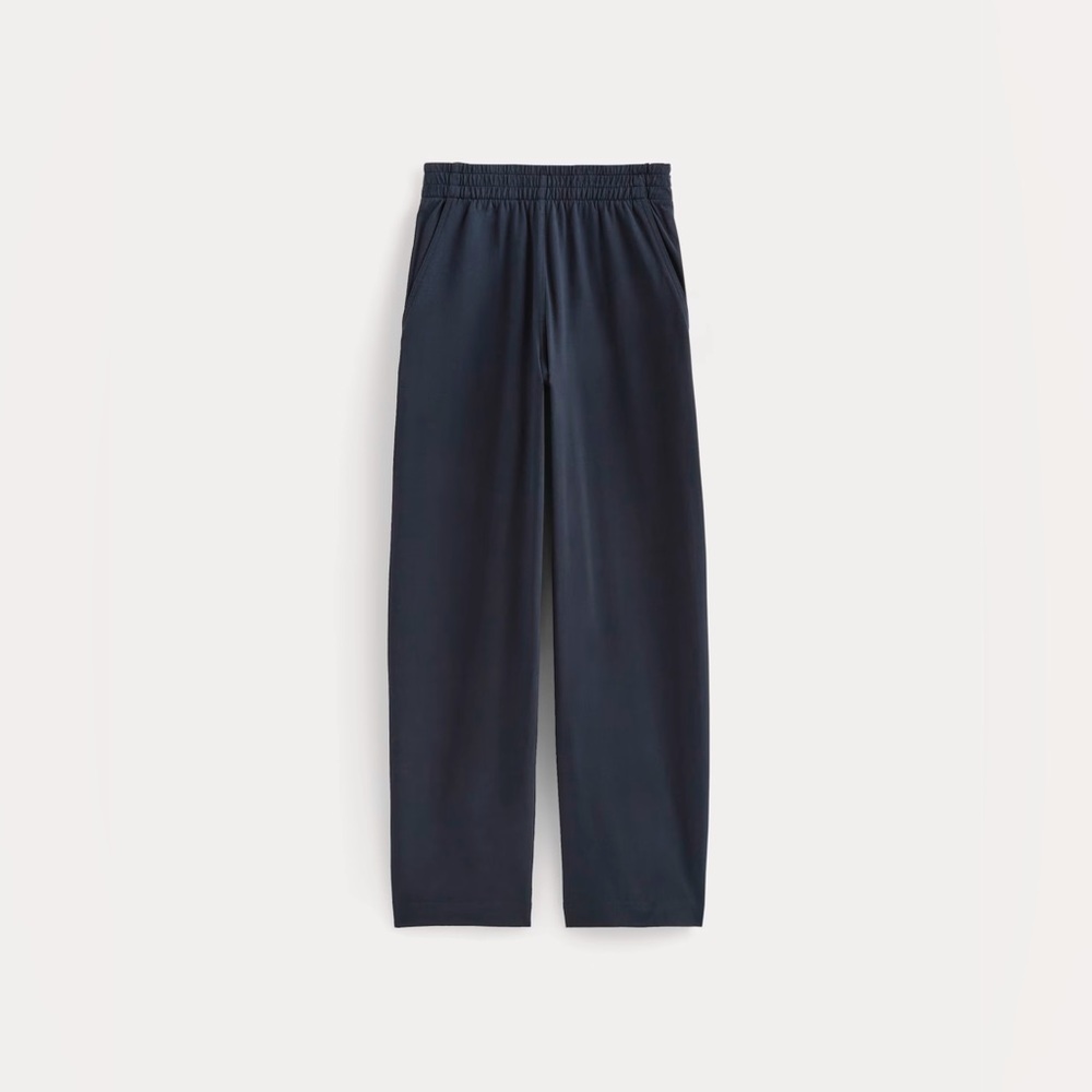 Everlane off duty barrel pant in navy
